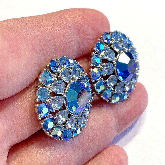 Vintage Clip On Earrings Silver & Blue AB Rhinestone Rounds Signed Amerique - Picture 6 of 7